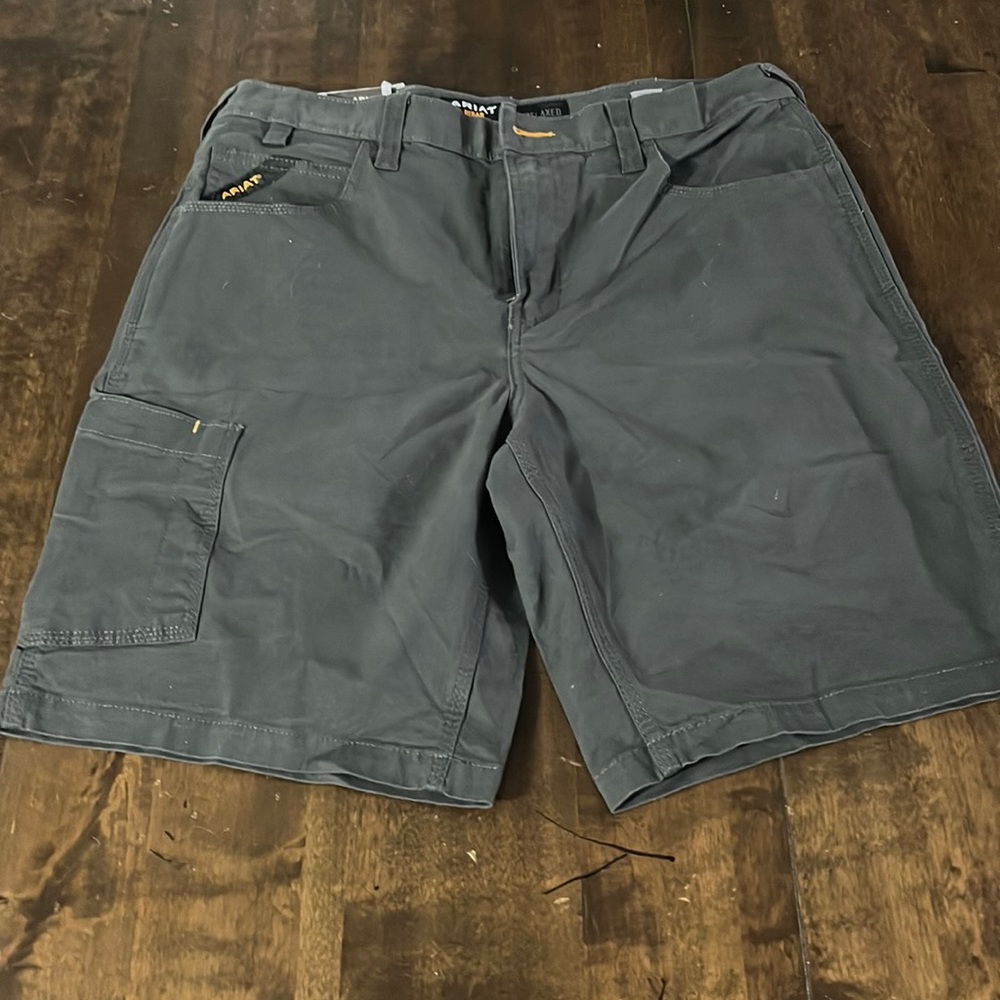 Ariat rebar shorts